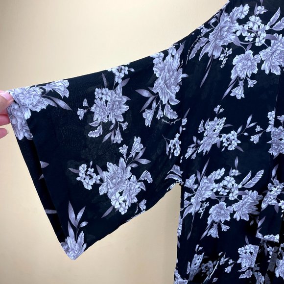 Spritual Gangster Maya Kimono Floral Pockets OS - Picture 4 of 9